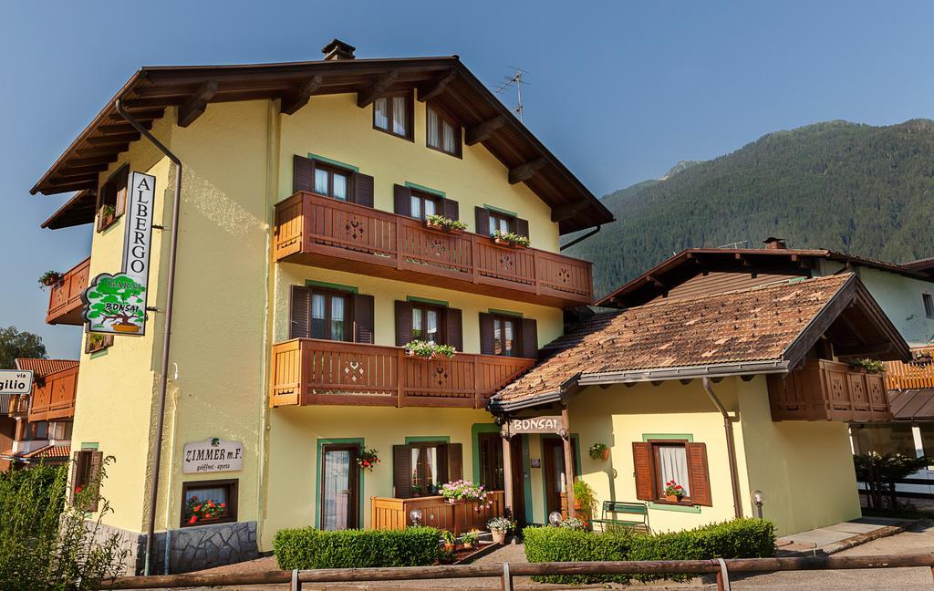Garni Bonsai Bed & Breakfast Pinzolo Eksteriør bilde